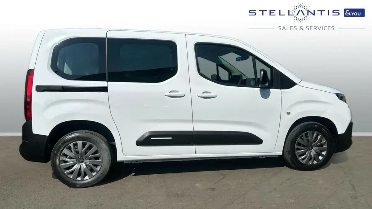 2024-citroen-berlingo-e-plus-m-size-big-1
