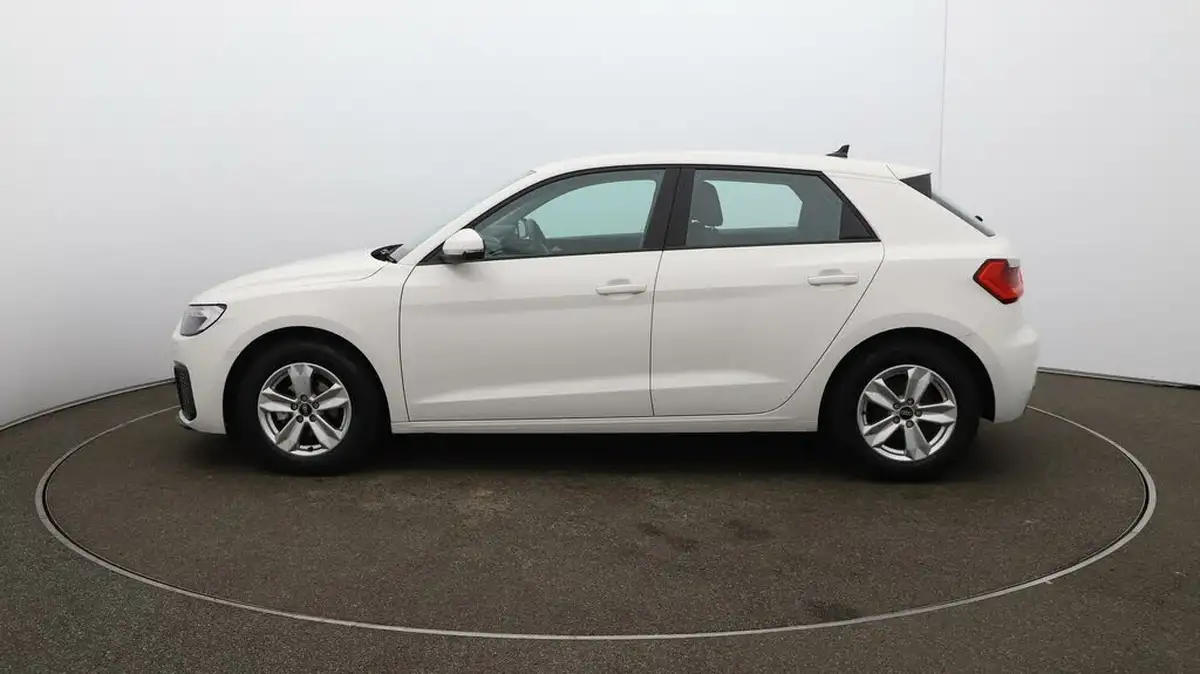 2022-audi-a1-10-25-tfsi-technik-big-56