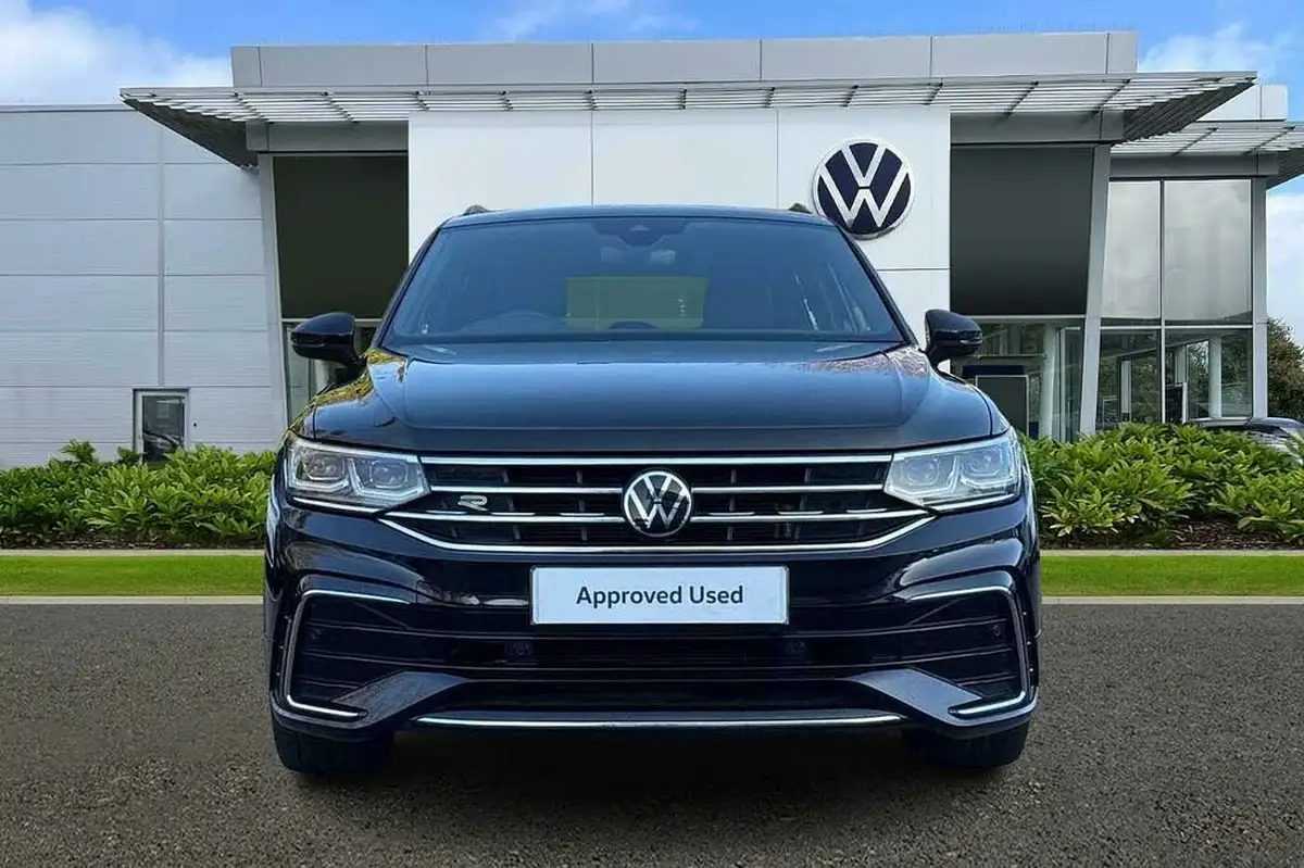 2023-volkswagen-tiguan-15-tsi-r-line-edition-big-6