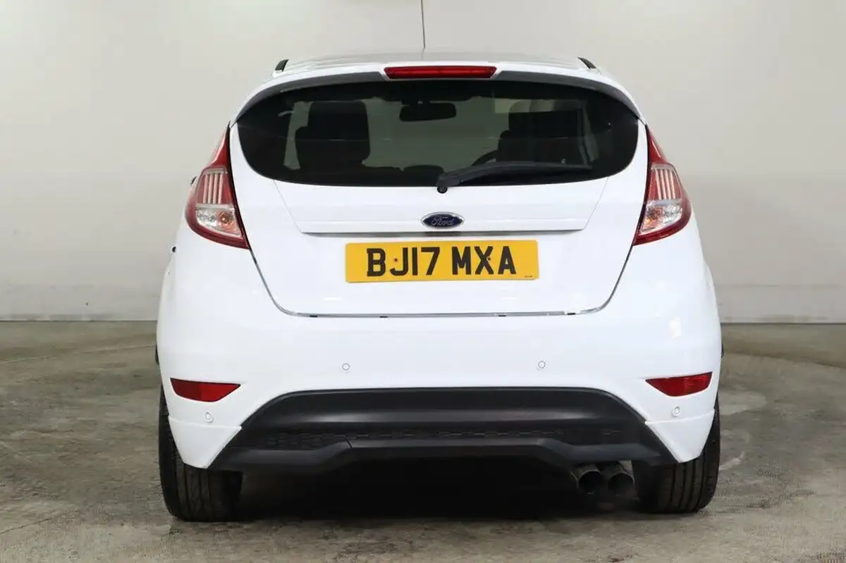 2017-ford-fiesta-10t-st-line-with-nav-125ps-3d-big-4