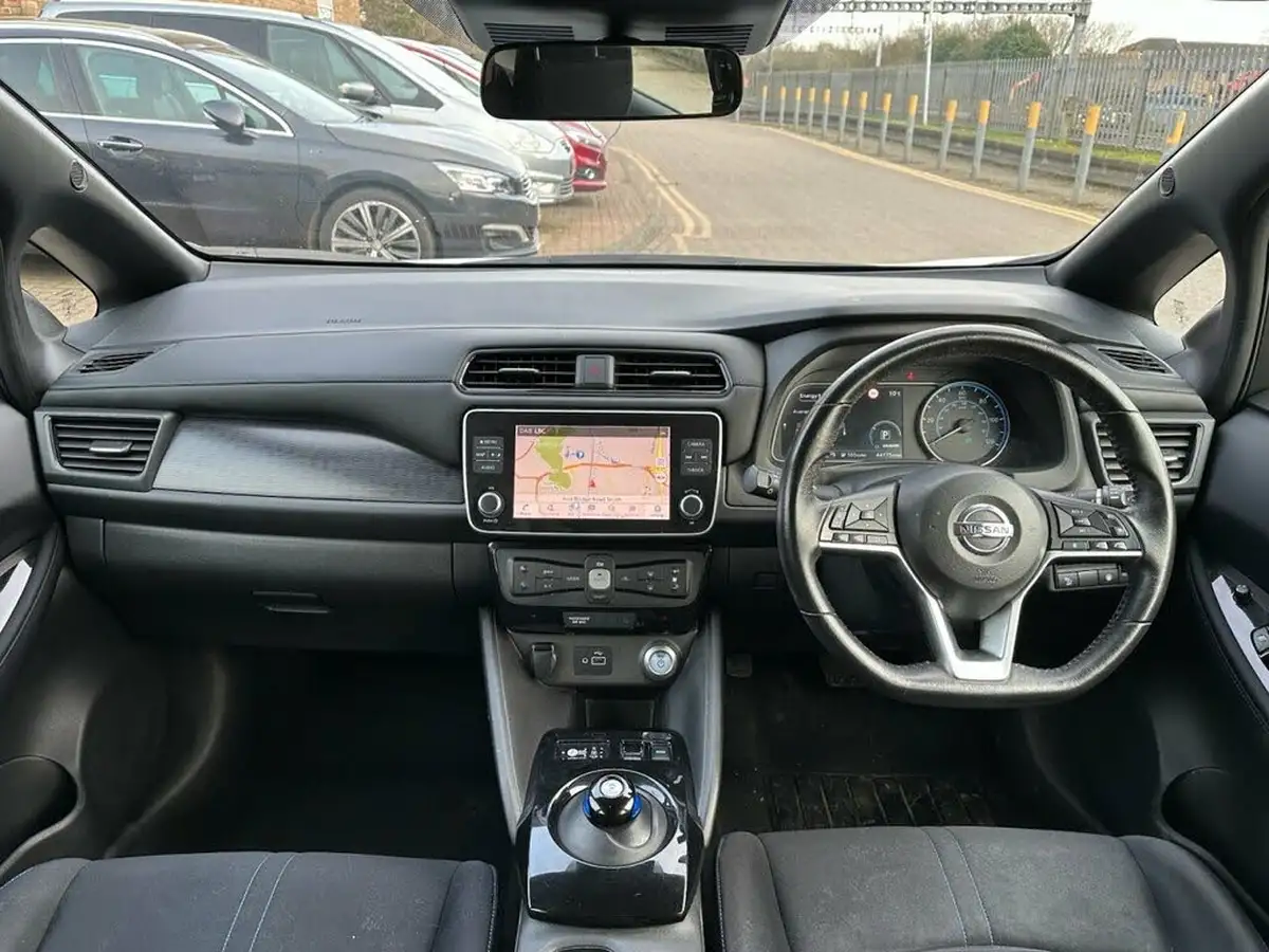 2019-nissan-leaf-e-acenta-big-4