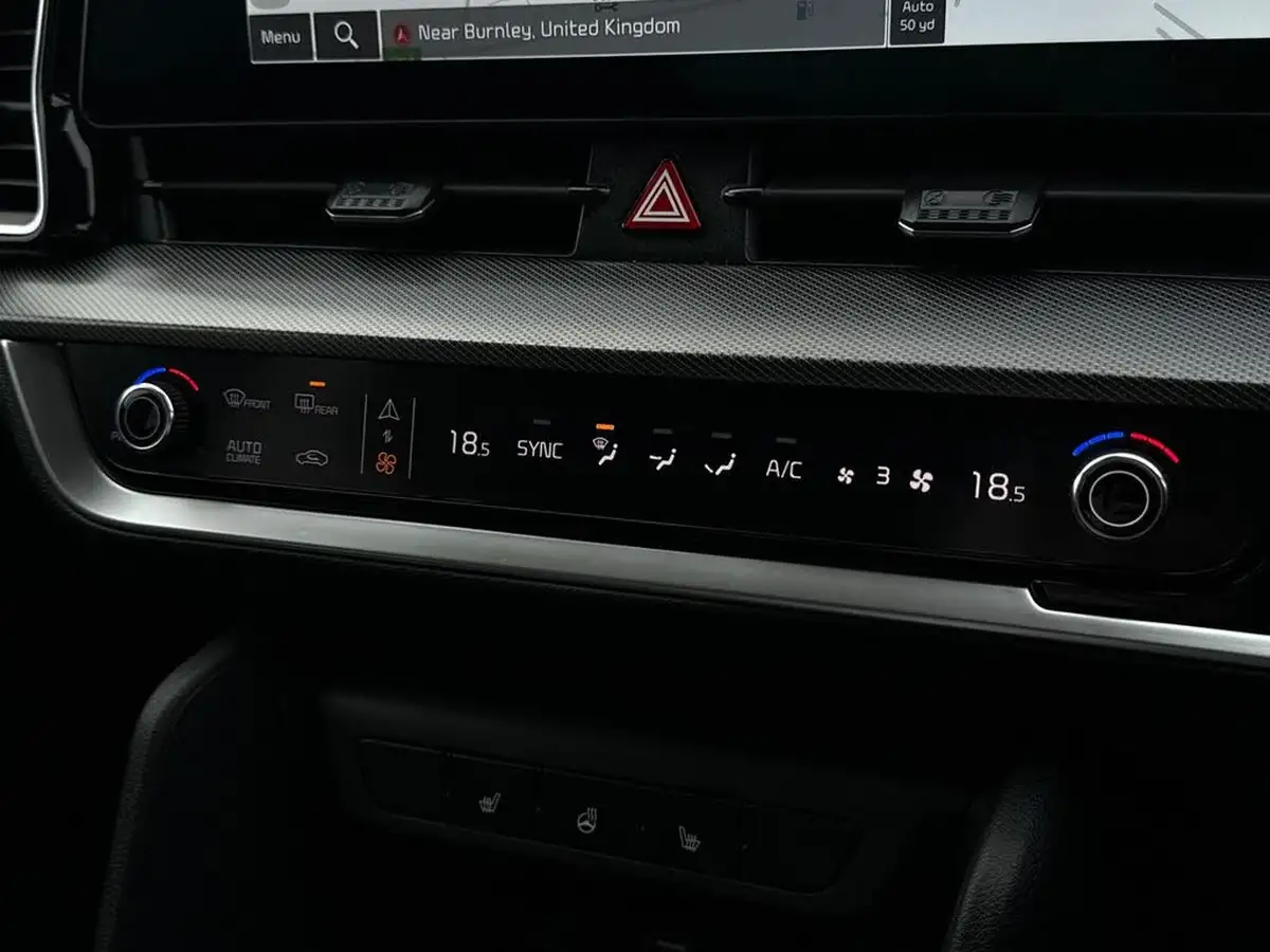 2023-kia-sportage-16-t-gdi-3-148bhp-big-11