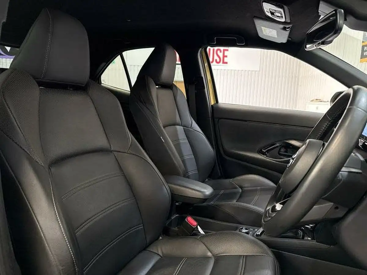2021-toyota-yaris-cross-15-vvt-i-premiere-edition-awd-i-big-15
