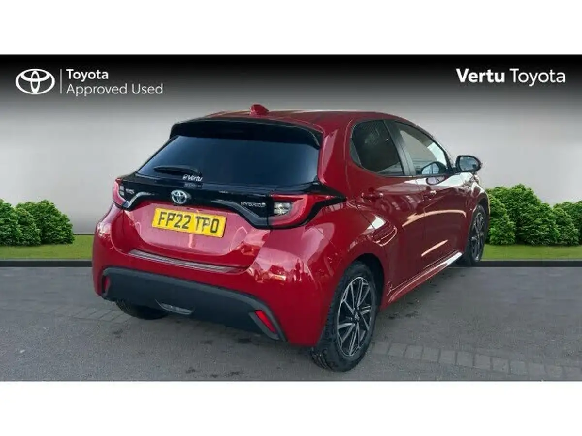 2022-toyota-yaris-15-vvt-i-design-big-1