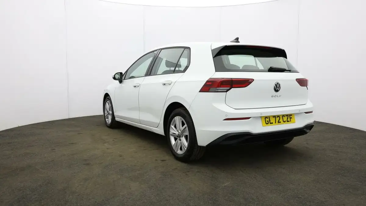 2022-volkswagen-golf-15-tsi-life-130ps-hatchback-big-40