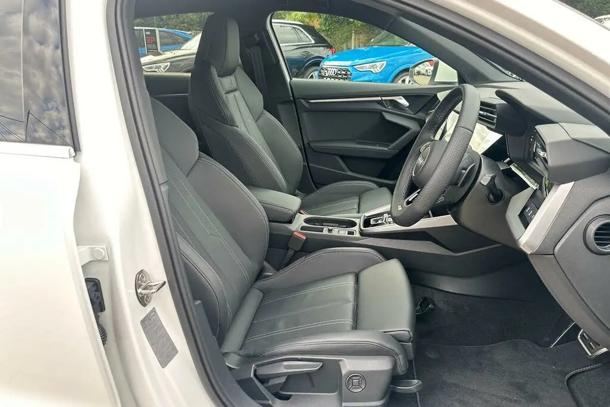 2024-audi-a3-14-40-tfsi-e-s-line-big-26