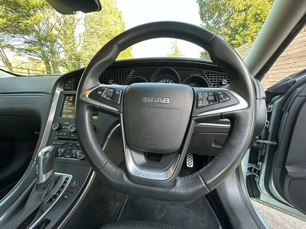 2010-saab-9-5-28-aero-big-13