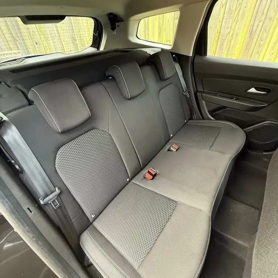 2021-dacia-duster-10-tce-comfort-100bhp-ss-station-wagon-5d-big-8