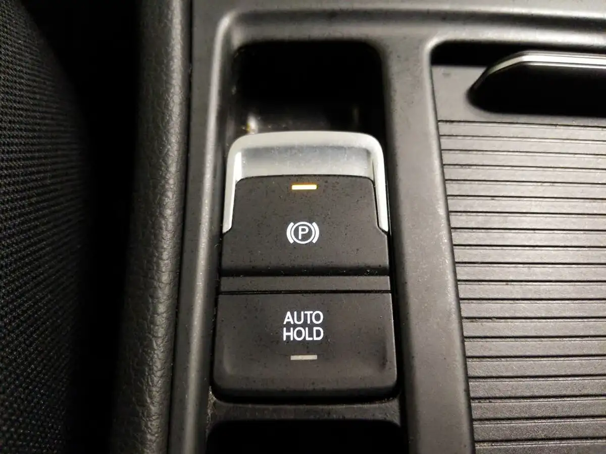 2020-volkswagen-golf-15-tsi-match-edition-130ps-hatchback-big-22