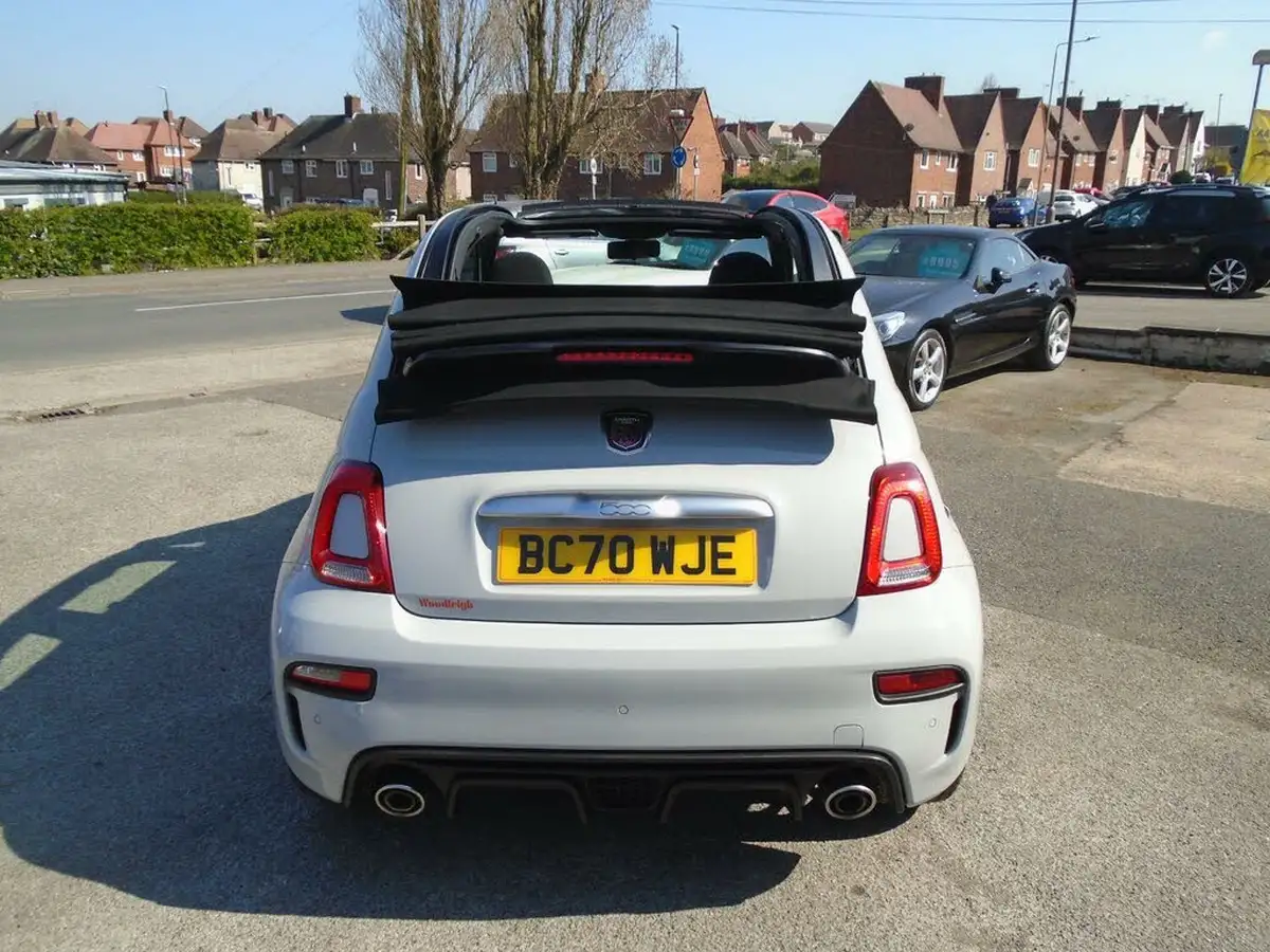 2020-abarth-595c-14-tjet-big-5