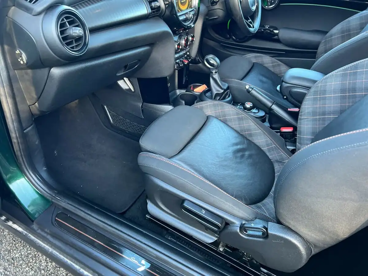 2017-mini-cooper-15td-cooper-d-seven-3d-auto-big-30