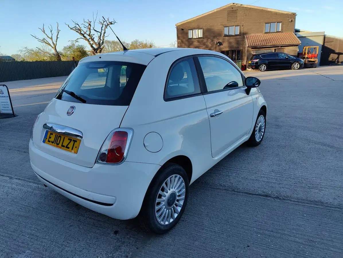 2010-fiat-500-12-pop-big-17