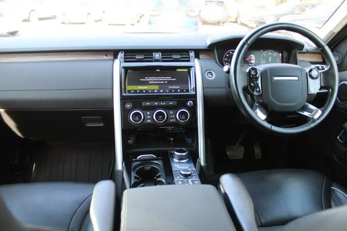 2018-land-rover-discovery-30-sd-v6-hse-30-sd-v6-306ps-station-wagon-5d-auto-big-8