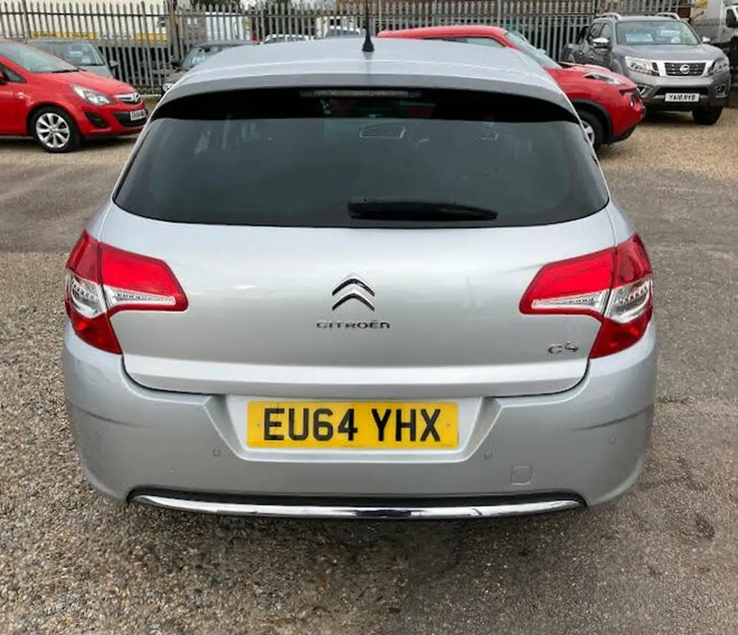 2014-citroen-c4-16td-vtr-big-7
