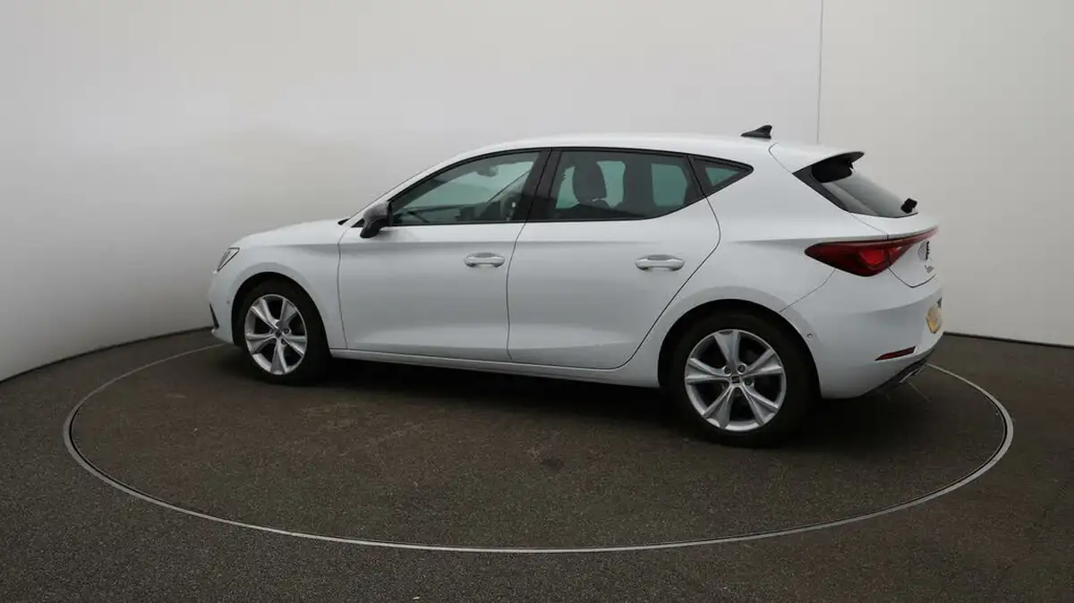 2021-seat-leon-15-tsi-evo-fr-130ps-hatchback-big-40