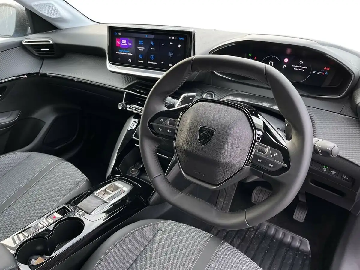 2024-peugeot-208-12-puretech-allure-hybrid-e-dsc6-big-4