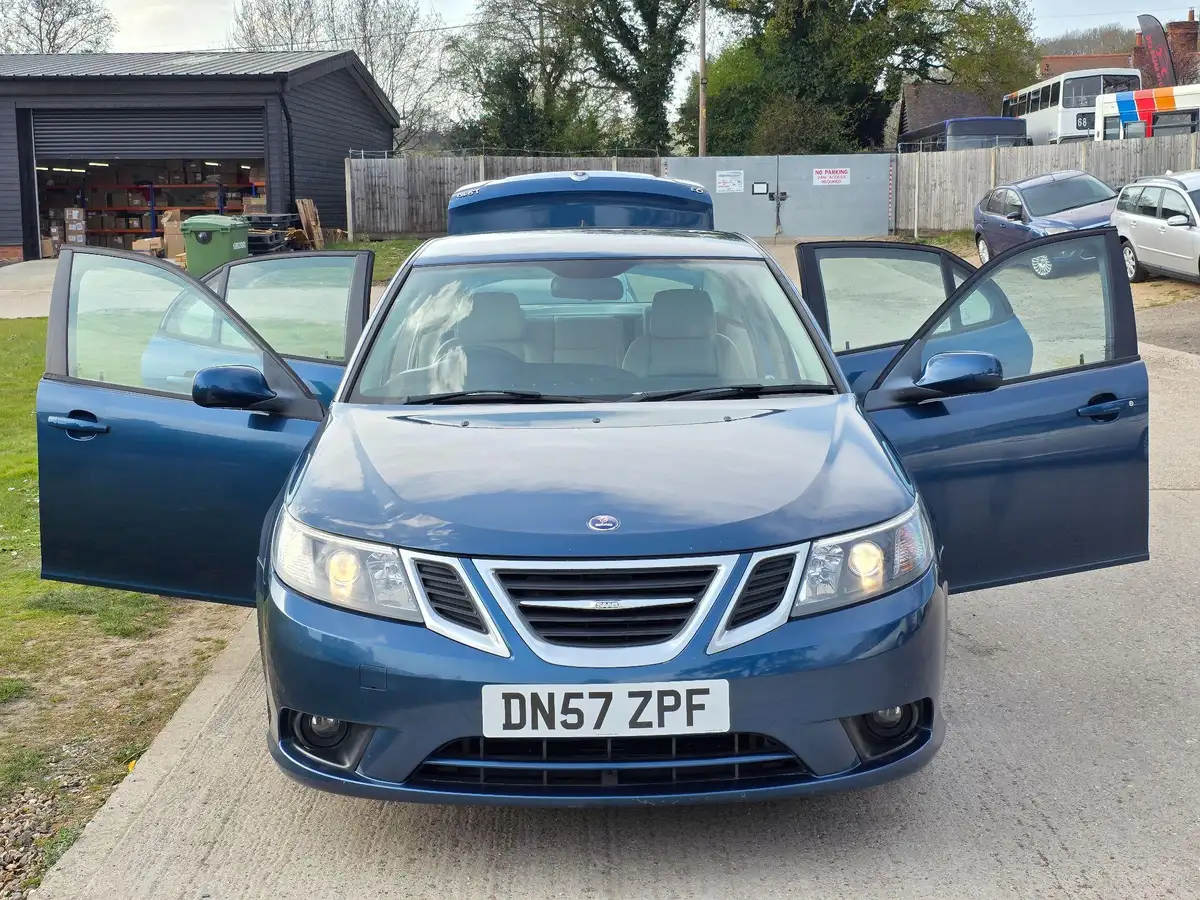 2007-saab-9-3-19td-vector-sport-150ps-saloon-4d-auto-big-9