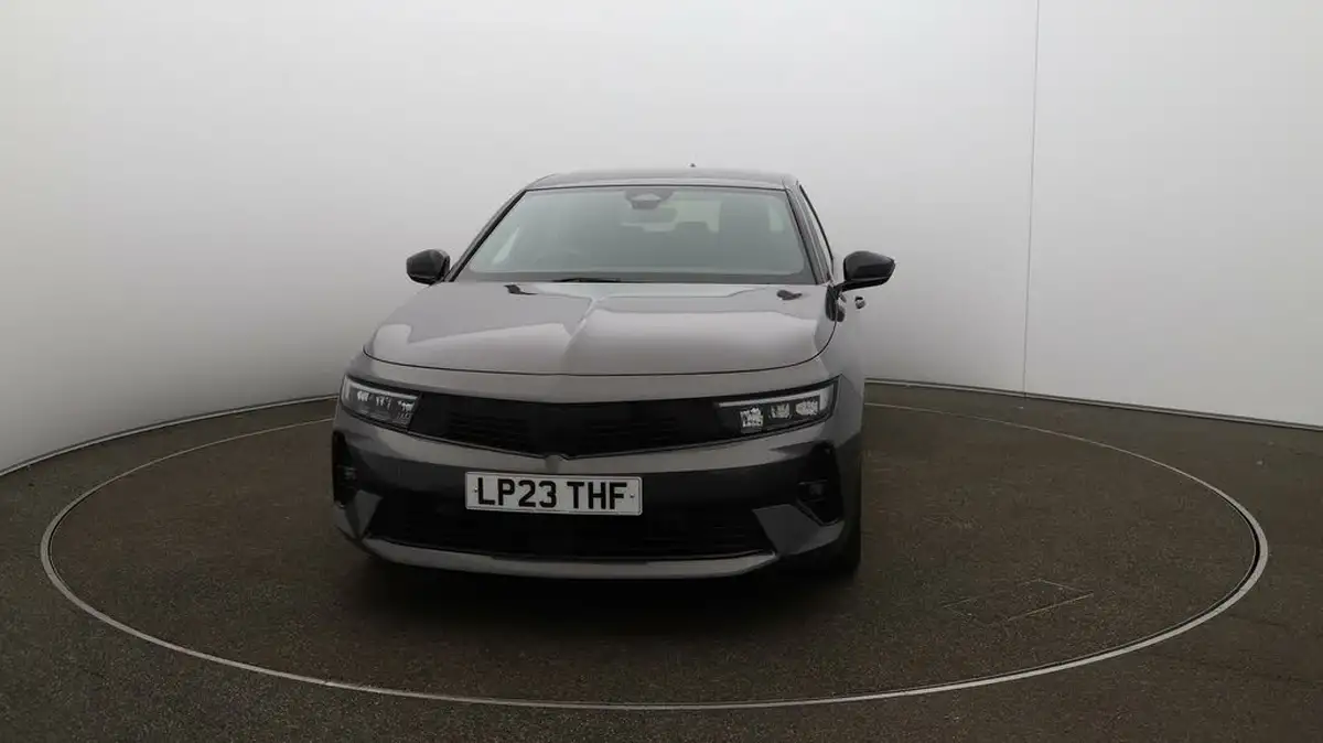 2023-vauxhall-astra-12-turbo-gs-hatchback-auto-big-36
