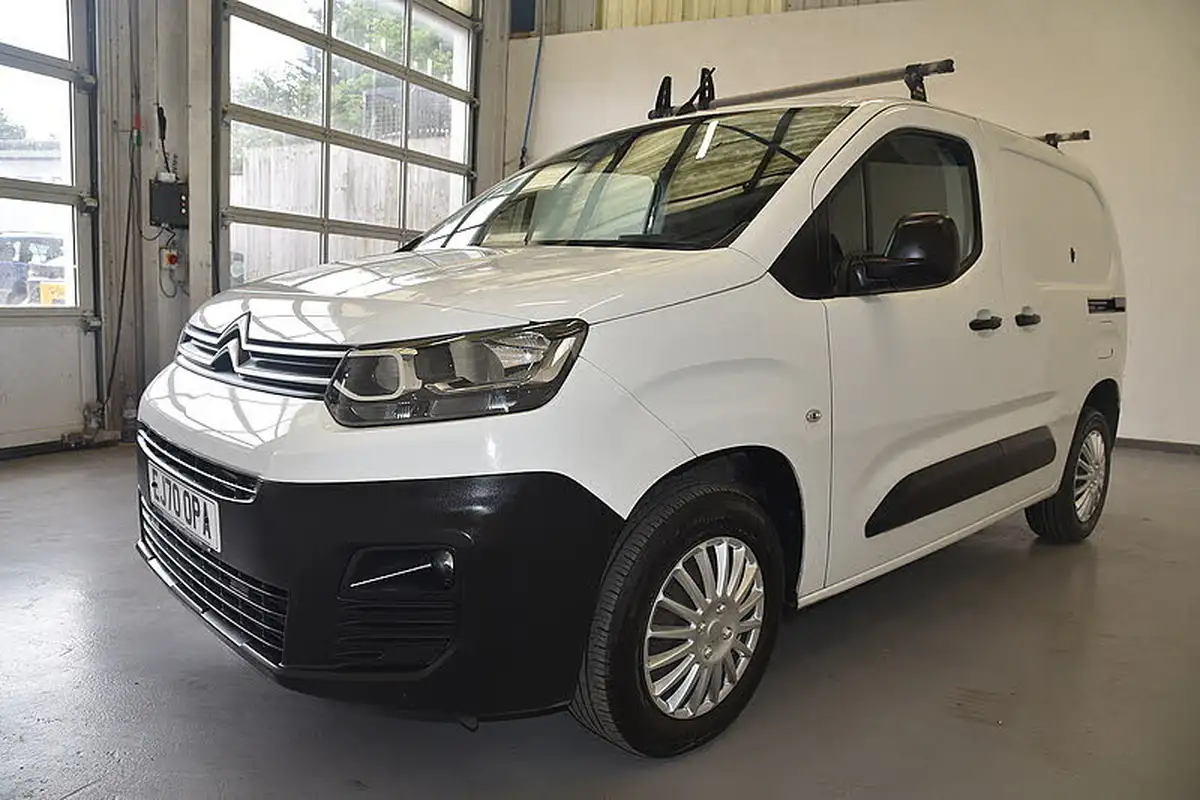 2021-citroen-berlingo-15bluehdi-1000-enterprise-100pseu6dt-e-ss-panel-big-3