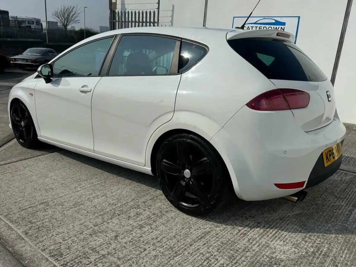 2012-seat-leon-20td-fr-170ps-big-2