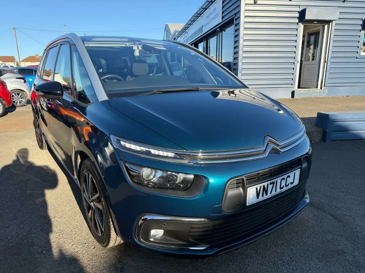 2021-citroen-grand-c4-spacetourer-12-puretech-shine-big-8