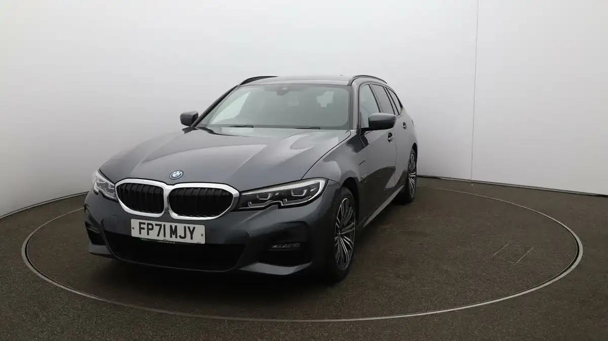 2022-bmw-3-series-20-330e-m-sport-touring-5d-big-35