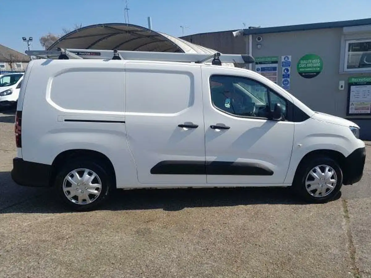 2021-peugeot-partner-15-bluehdi-950-professional-100ps-eu6dt-long-panel-big-6