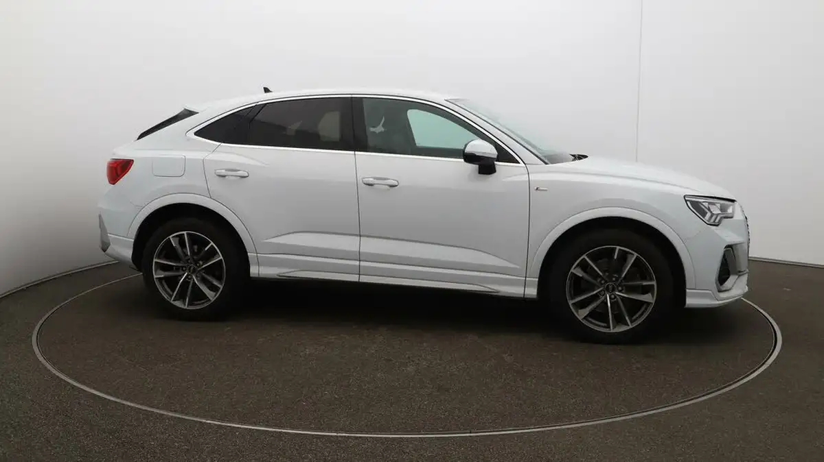 2020-audi-q3-20-45-tfsi-s-line-sportback-big-46