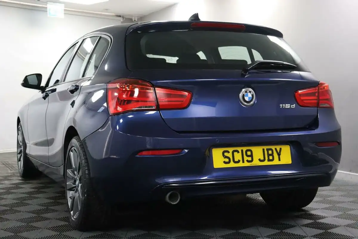 2019-bmw-1-series-15td-116d-sport-114bhp-5d-dct-big-28