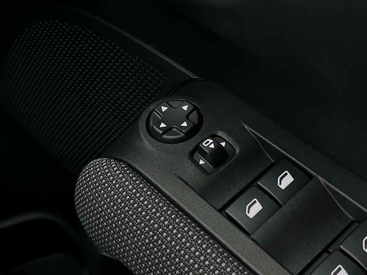 2018-citroen-c3-aircross-12-puretech-flair-110ps-ss-big-39
