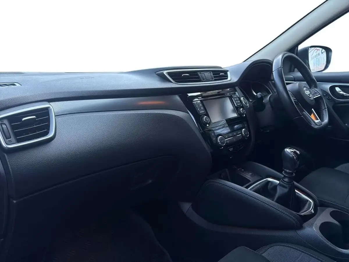 2017-nissan-qashqai-15dci-n-connecta-big-5