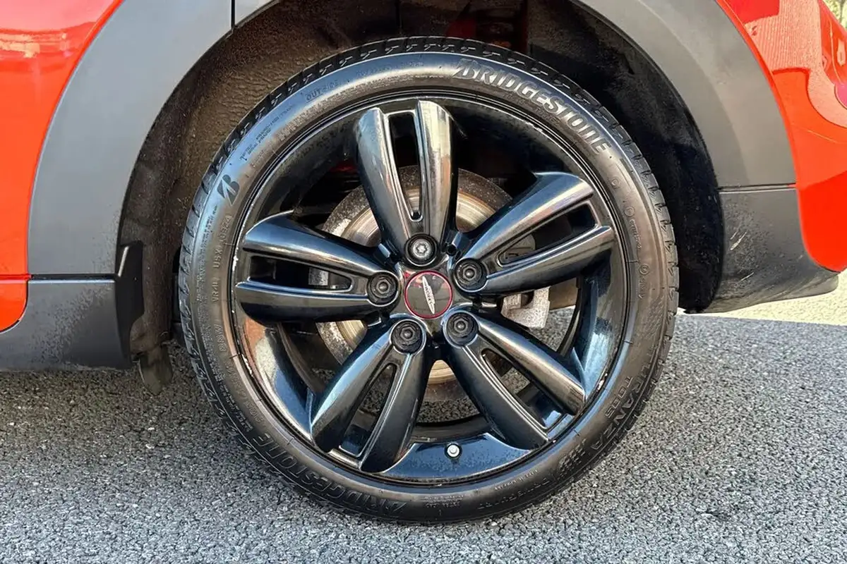 2019-mini-cooper-15-cooper-sport-ss-hatchback-5d-big-11
