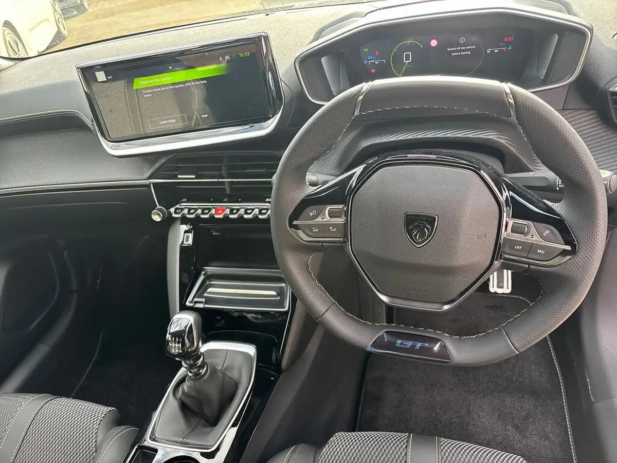 2024-peugeot-208-12-puretech-gt-100ps-big-22