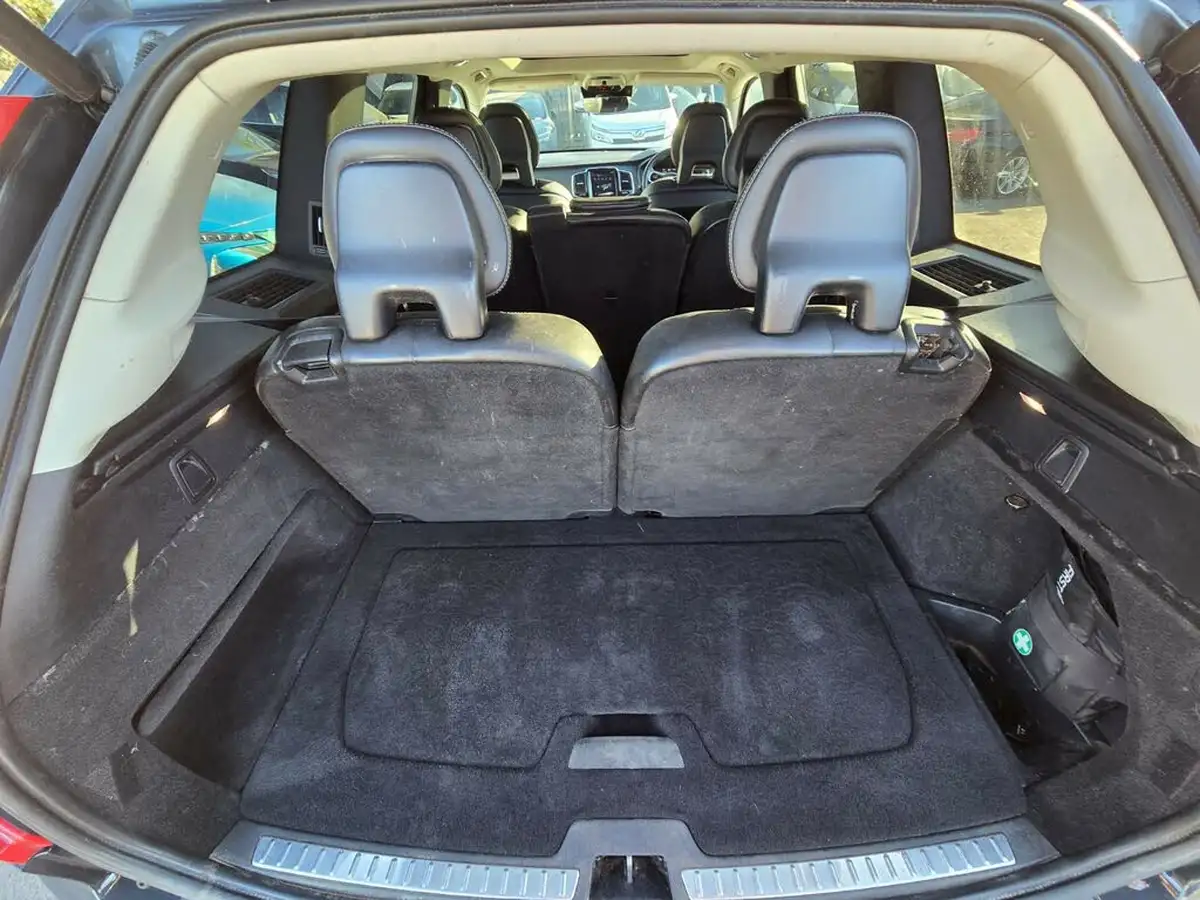 2016-volvo-xc90-20-t8-inscription-big-22