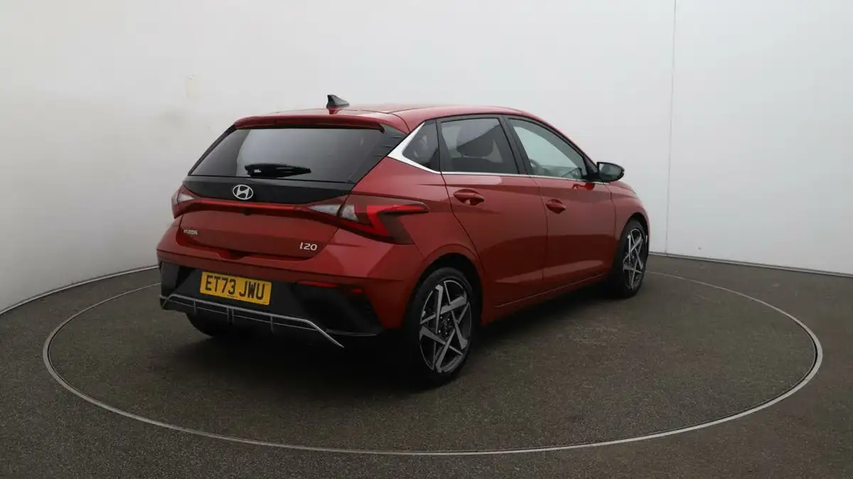 2024-hyundai-i20-10-t-gdi-premium-two-tone-roof-big-52