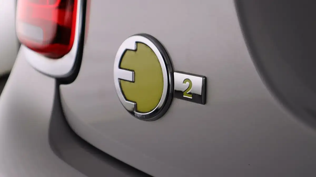 2022-mini-cooper-e-cooper-s-2-big-21