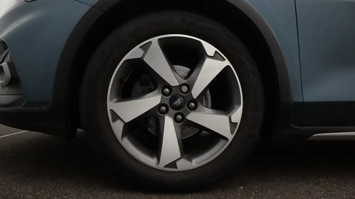 2021-ford-focus-10t-active-edition-125ps-hybrid-mhev-hatchback-big-18