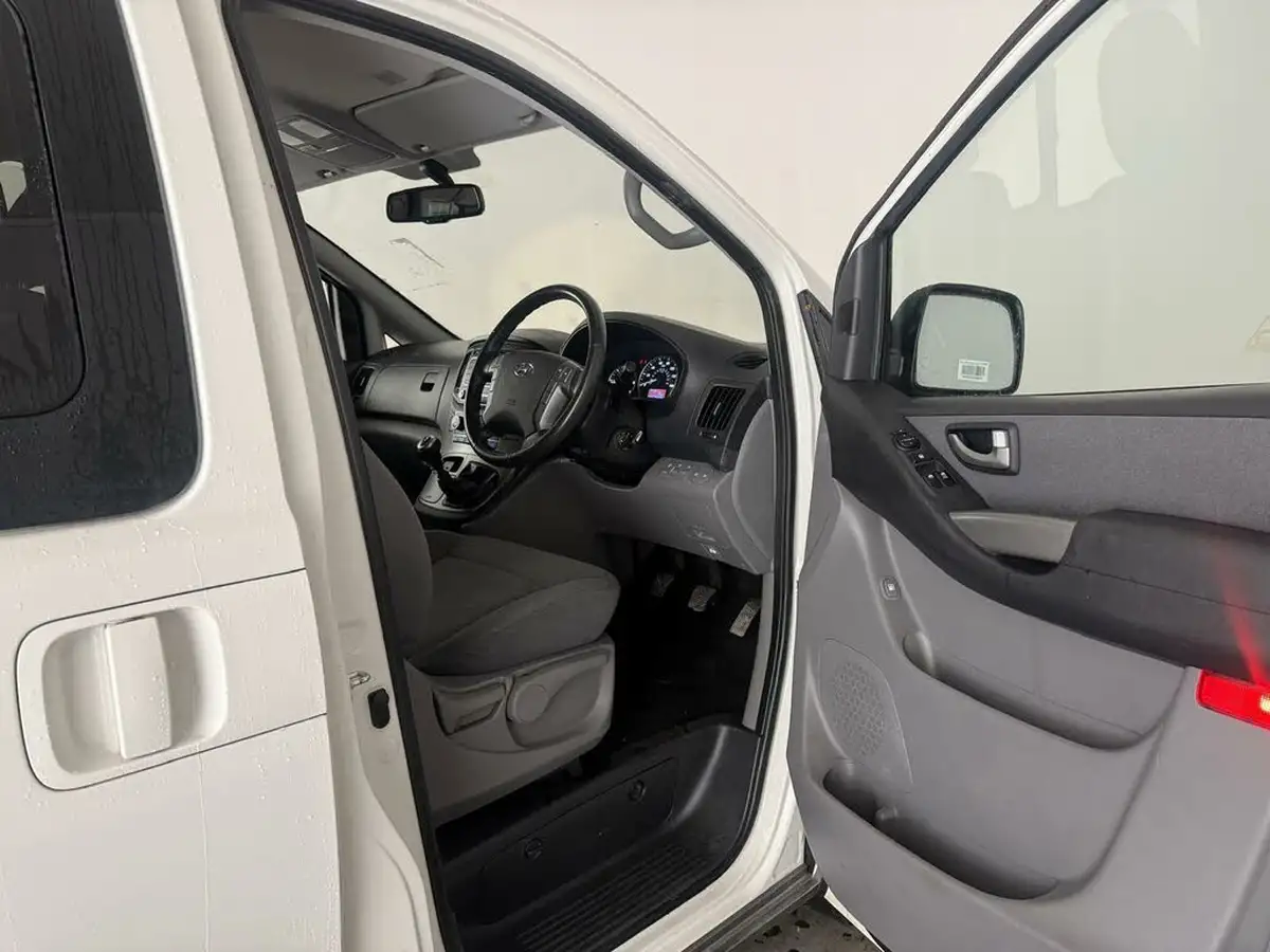 2019-hyundai-i800-25crdi-se-136ps-big-10