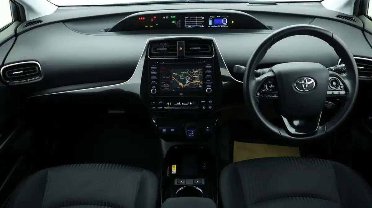 2020-toyota-prius-18-vvt-i-business-edition-plus-cvt-big-12