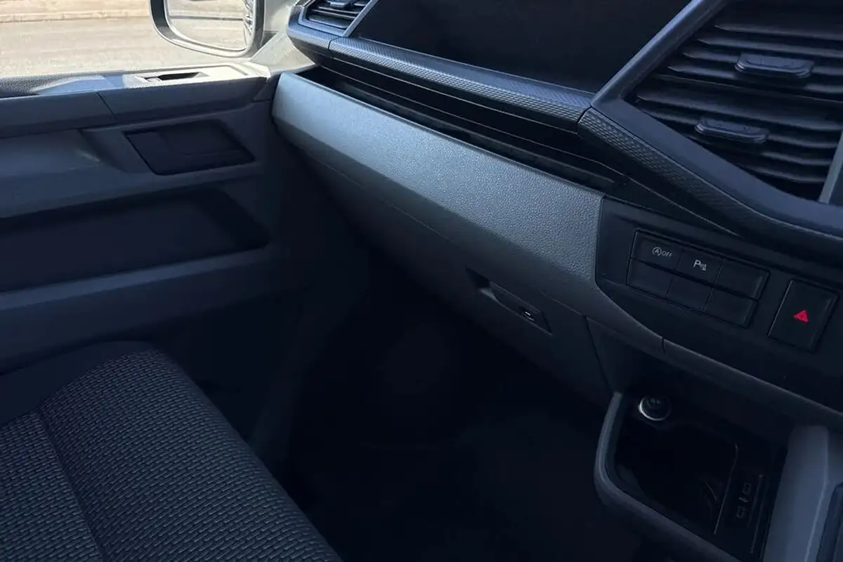 2024-volkswagen-transporter-20tdi-t32-highline-bmt-swb-150pseu6d-panel-van-dsg-big-18