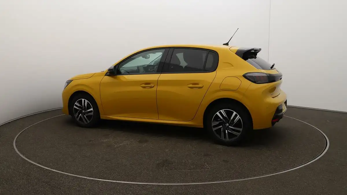 2023-peugeot-208-12-puretech-allure-premium-100ps-eat8-big-38