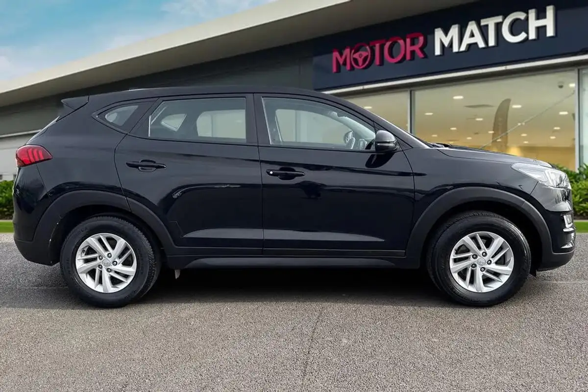 2018-hyundai-tucson-16-gdi-s-connect-big-2