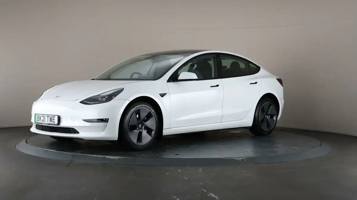 2021-tesla-model-3-e-long-range-4x4-big-40
