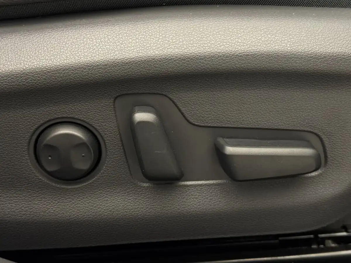 2021-hyundai-ioniq-16-gdi-premium-se-plug-in-hybrid-sunroof-big-17