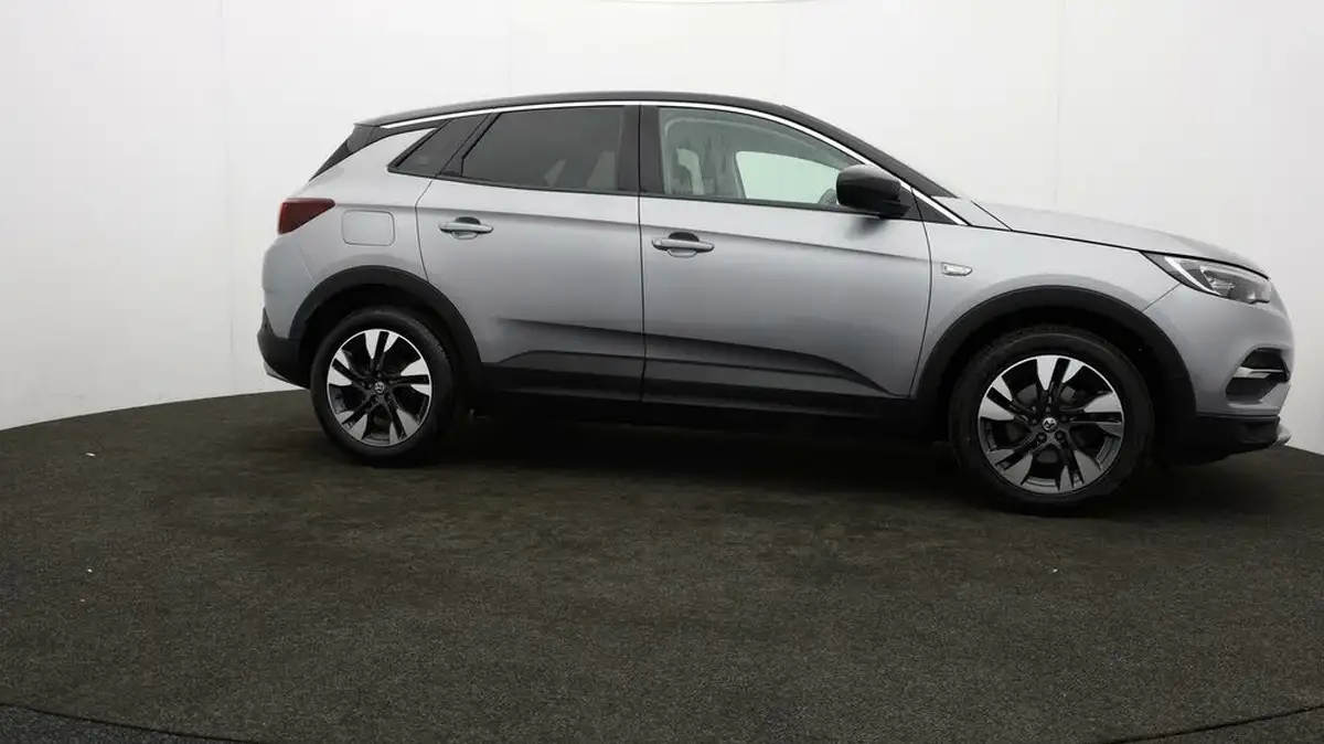 2020-vauxhall-grandland-x-12-sri-nav-auto-big-33