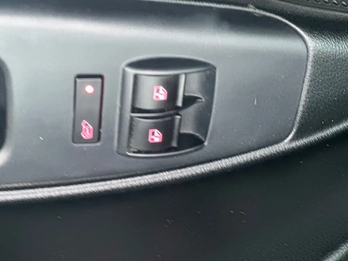 2014-vauxhall-combo-13td-combo-2000-ecoflex-panel-big-30