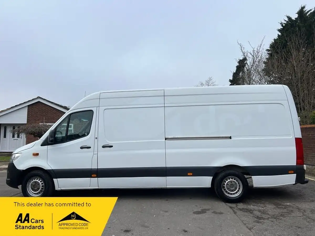 2018-mercedes-benz-sprinter-21cdi-311-l2h1-panel-van-rwd-eco-gear-360-big-5