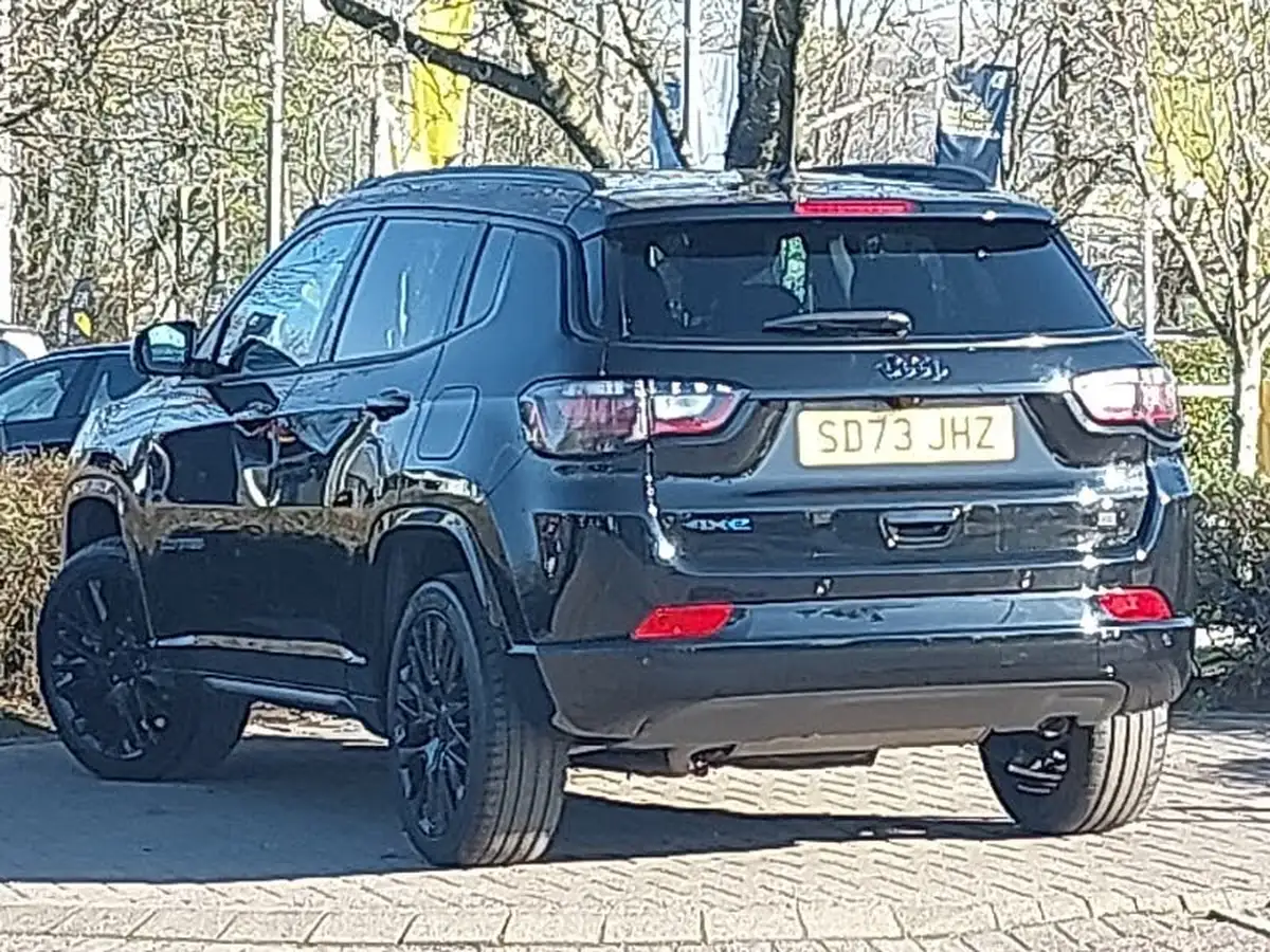 2023-jeep-compass-13-gse-s-big-1