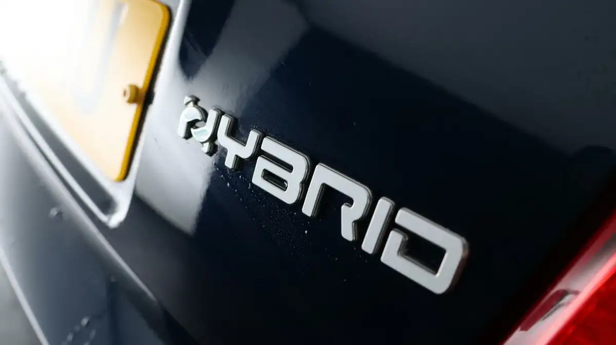 2020-fiat-500-10-launch-edition-big-21