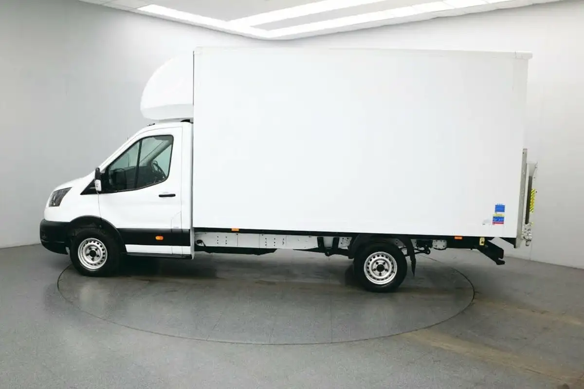 2023-ford-transit-20tdci-350-l2h1-leader-130pseu6dt-fwd-cab-big-3